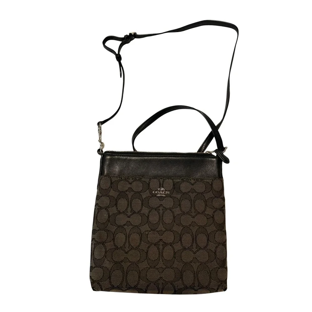 Coach Kitt Messenger Black Crossbody Bag Purse Fair Condition
